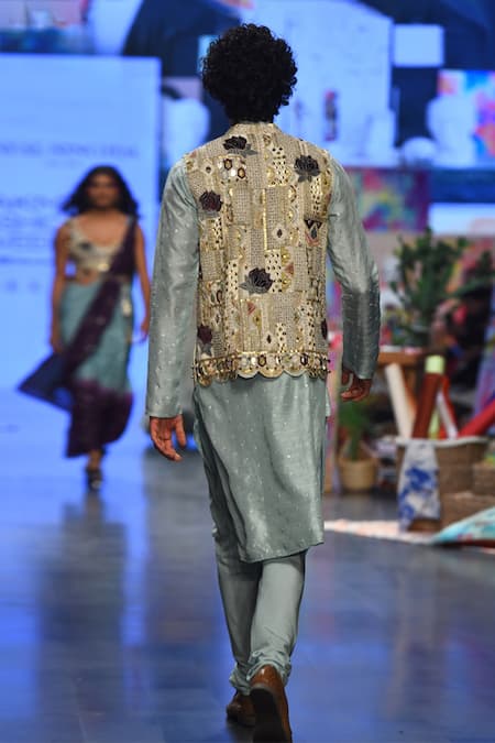 PS Men By Payal Singhal Kiaan Embroidered Bundi & Kurta Set 