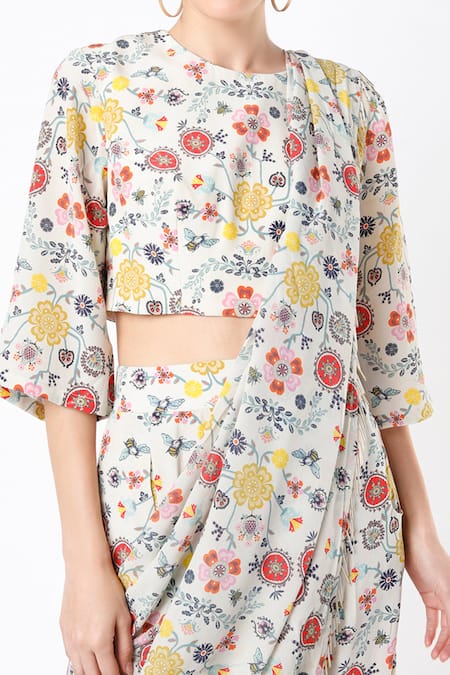 Payal Singhal_Cream Georgette Spring Round Dhoti Saree With Blouse _Online_at_Aza_Fashions