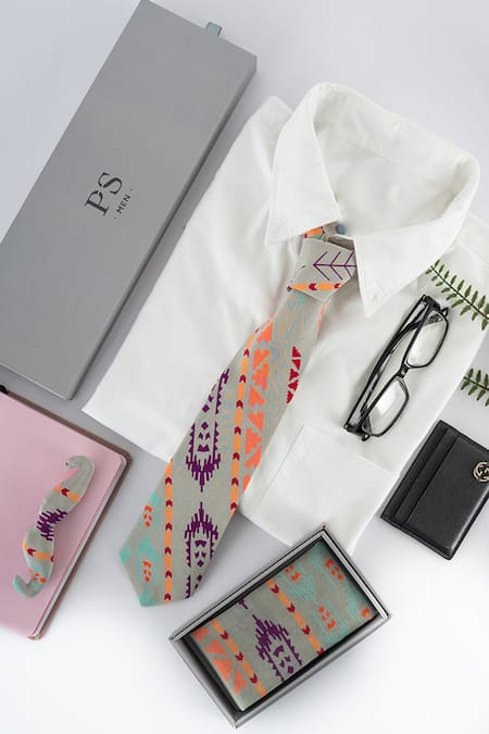 Shop Payal Singhal Accessories Grey Printed Ikat Stripe Tie Moustache Pin And Pocket Square Set Of 3 at Aza Fashions Shop_Payal Singhal Accessories_Grey Printed Ikat Stripe Tie Moustache Pin And Pocket Square Set Of 3_at_Aza_Fashions