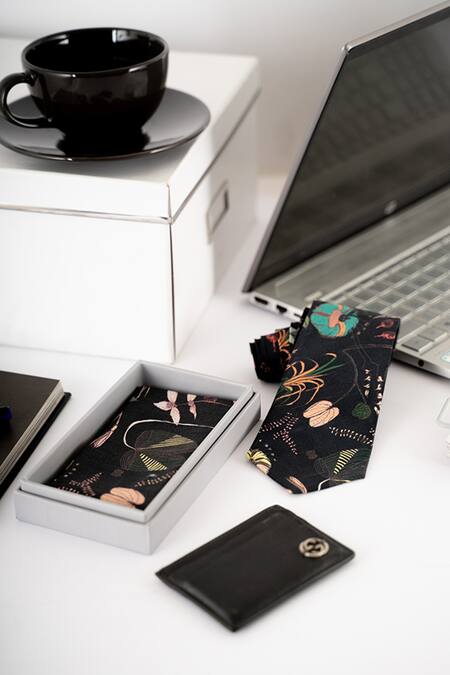 Shop Payal Singhal Accessories Black Printed Forest Tie And Pocket Square Set Of 2 at Aza Fashions Shop_Payal Singhal Accessories_Black Printed Forest Tie And Pocket Square Set Of 2_at_Aza_Fashions