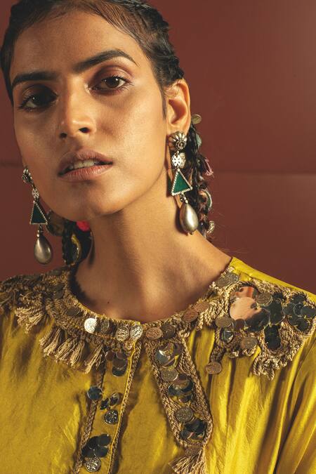 Priyanka Singh Yellow Silk, Organza Round Embroidered Kurta Set Online at Aza Fashions Priyanka Singh_Yellow Silk, Organza Round Embroidered Kurta Set _Online_at_Aza_Fashions