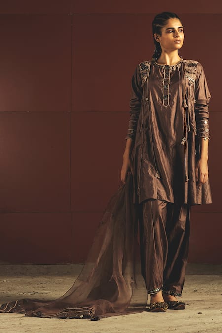 Priyanka Singh Silk Embroidered Kurta Set 