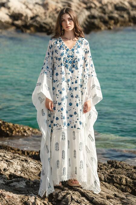 Shruti Sancheti White Silk Mulmul 100% Cotton Floral Print, Thread, Bead And Crochet Lace Kaftan Online at Aza Fashions Shruti Sancheti_White Silk Mulmul 100% Cotton Floral Print, Thread, Bead And Crochet Lace Kaftan _Online_at_Aza_Fashions