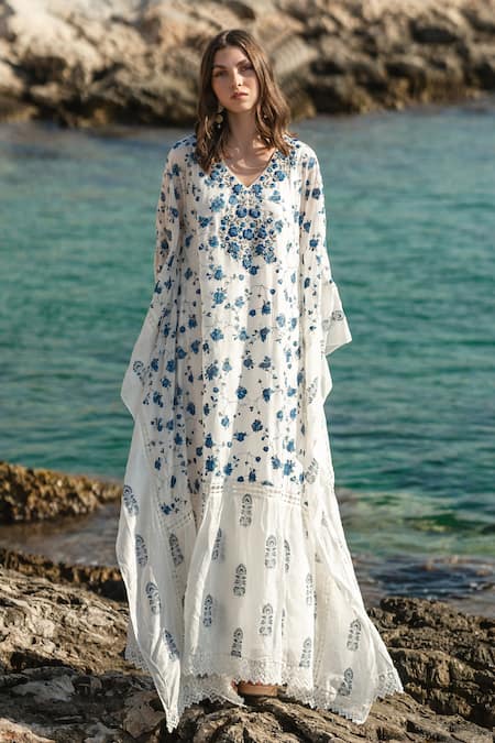 Buy Shruti Sancheti White Silk Mulmul 100% Cotton Floral Print, Thread, Bead And Crochet Lace Kaftan Online at Aza Fashions Buy_Shruti Sancheti_White Silk Mulmul 100% Cotton Floral Print, Thread, Bead And Crochet Lace Kaftan _Online_at_Aza_Fashions