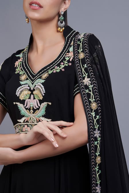 Parul | Vivek_Black Anarkali And Dupatta- Georgette Embroidery Leaf Embellished Set  _Online_at_Aza_Fashions