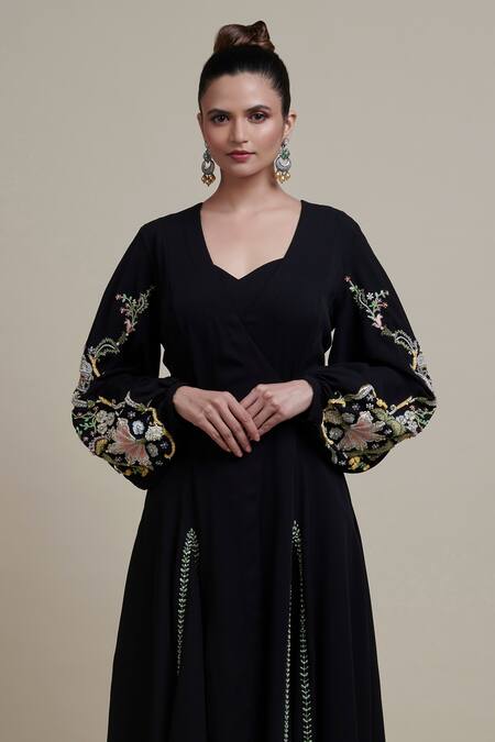 Shop Parul | Vivek Black Moss Crepe V Neck Embellished Cape And Jumpsuit Set at Aza Fashions Shop_Parul | Vivek_Black Moss Crepe V Neck Embellished Cape And Jumpsuit Set _at_Aza_Fashions