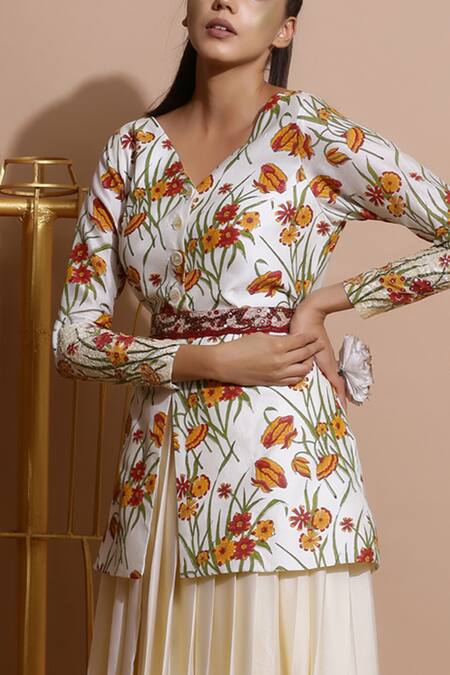 Buy_Pallavi Jaipur_Beige Chanderi, Shantoon, Bemberg V Neck Kurta And Skirt Set _Online_at_Aza_Fashions