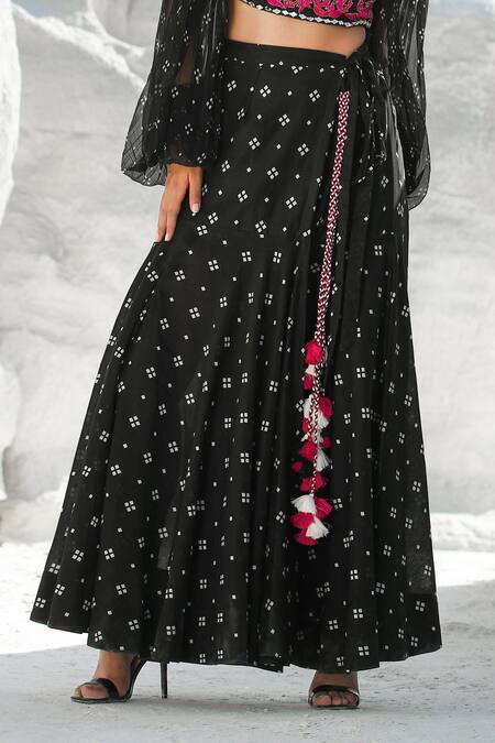 Pallavi Jaipur Black Top And Chiffon Skirt Off Shoulder Crop And Set at Aza Fashions Pallavi Jaipur_Black Top And Chiffon Skirt Off Shoulder Crop And Set _at_Aza_Fashions