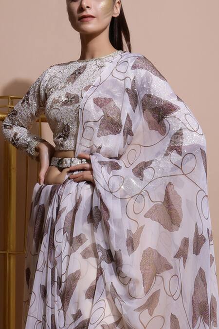 Shop Pallavi Jaipur White Chiffon, Shantoon Round Floral Print Saree With Blouse Online at Aza Fashions Shop_Pallavi Jaipur_White Chiffon, Shantoon Round Floral Print Saree With Blouse _Online_at_Aza_Fashions