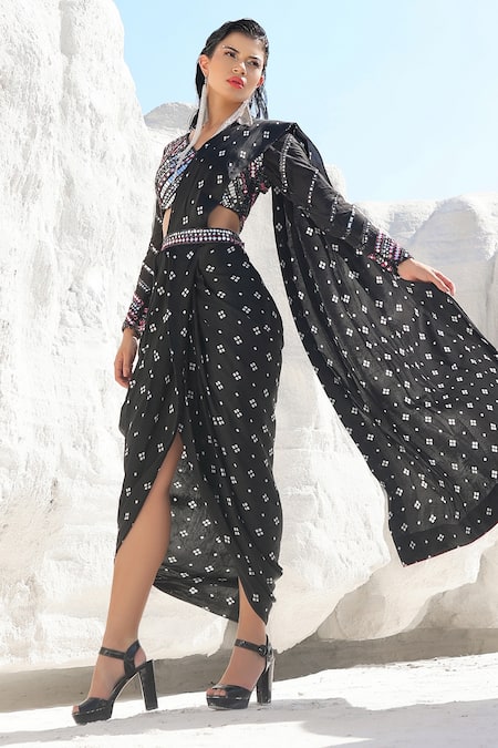 Buy_Pallavi Jaipur_Black Chanderi, Satin Blend V Neck Printed Skirt Saree Set_Online_at_Aza_Fashions