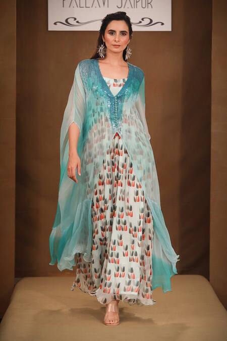 Pallavi Jaipur_Green Chiffon Lining Shantoon Sequin V Neck Kaftan Style Cape _Online_at_Aza_Fashions