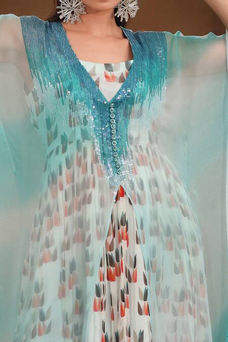 Pallavi Jaipur Green Chiffon Lining Shantoon Sequin V Neck Kaftan Style Cape at Aza Fashions Pallavi Jaipur_Green Chiffon Lining Shantoon Sequin V Neck Kaftan Style Cape _at_Aza_Fashions