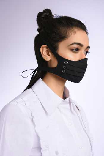 Shop_QUOD_Black Face Mask_Online_at_Aza_Fashions