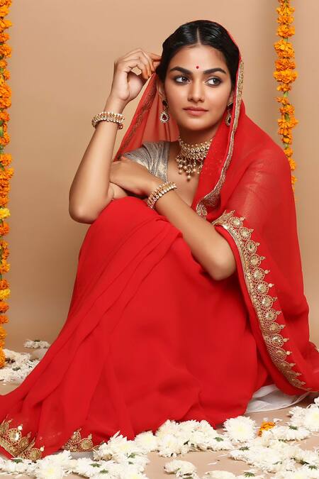 Buy Ruar India Red Chiffon Embroidered Saree With Blouse Online at Aza Fashions Buy_Ruar India_Red Chiffon Embroidered Saree With Blouse _Online_at_Aza_Fashions