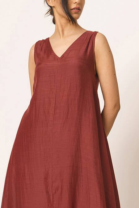 Buy Dot Maroon Silk V Neck Maxi Dress Online at Aza Fashions Buy_Dot_Maroon Silk V Neck Maxi Dress _Online_at_Aza_Fashions