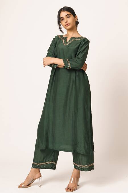 Buy_Dot_Green Silk Round Kurta Set_Online_at_Aza_Fashions