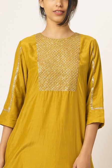 Shop_Dot_Yellow Silk Round Kurta Set _Online_at_Aza_Fashions