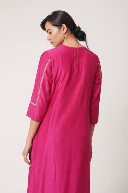 Dot_Pink Silk Round Kurta Set _Online_at_Aza_Fashions