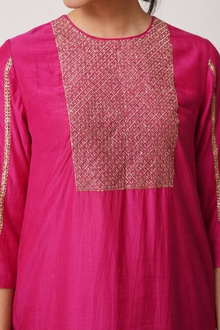 Buy_Dot_Pink Silk Round Kurta Set _Online_at_Aza_Fashions