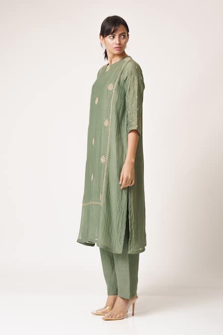 Buy_Dot_Green Chanderi Round Kurta Set _Online_at_Aza_Fashions