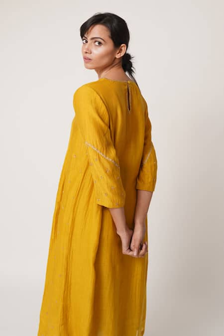 Dot Yellow Chanderi Round Kurta Set 