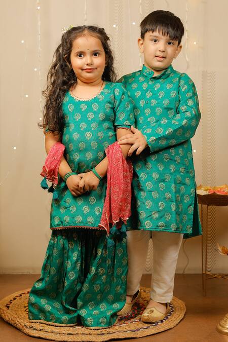 Tiny Colour_Green Cotton, Silk, Oxford Embroidery Floral Print Kurta Set _at_Aza_Fashions