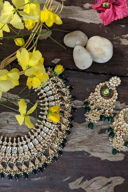 Buy_Riana Jewellery_Gold Plated Pearls Stone Choker Set _Online_at_Aza_Fashions