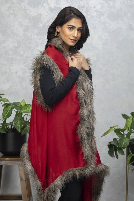 Rhe-Ana Red Wool Diamond Motif Open Neck Faux Fur Cape at Aza Fashions Rhe-Ana_Red Wool Diamond Motif Open Neck Faux Fur Cape _at_Aza_Fashions