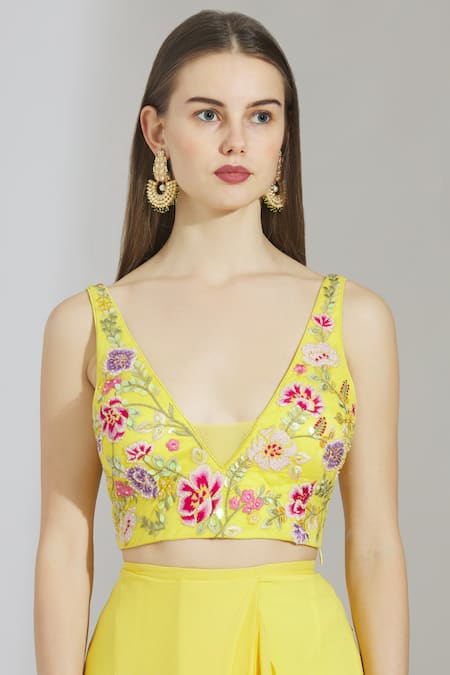 Shop_Rajat & Shraddha_Yellow Georgette V Neck Embellished Pre-draped Saree  _Online_at_Aza_Fashions