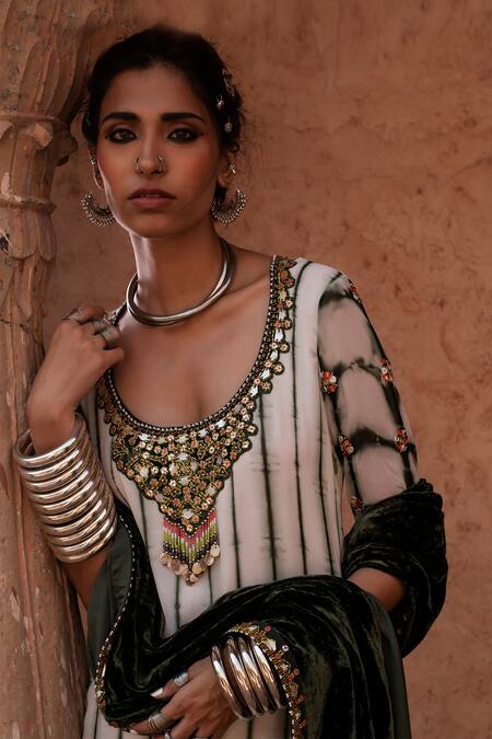 Shop Reeti Arneja White Velvet Tie Dye Kurta Set Online at Aza Fashions Shop_Reeti Arneja_White Velvet Tie Dye Kurta Set_Online_at_Aza_Fashions