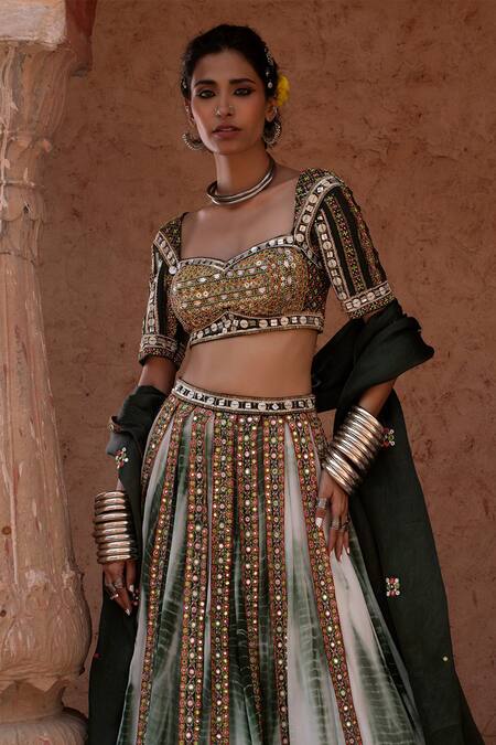 Reeti Arneja_White Tie Dye Pleated Lehenga Set_Online_at_Aza_Fashions