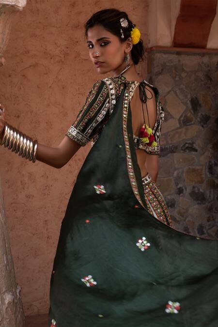 Buy_Reeti Arneja_White Tie Dye Pleated Lehenga Set_Online_at_Aza_Fashions