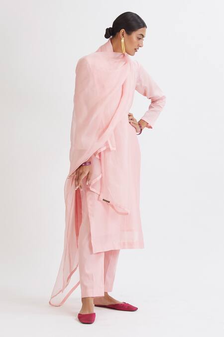 Buy_Peeli Dori_Pink Dupatta Silk Organza, Kurta Chanderi, Pant Cotton Satin Straight Set_Online_at_Aza_Fashions
