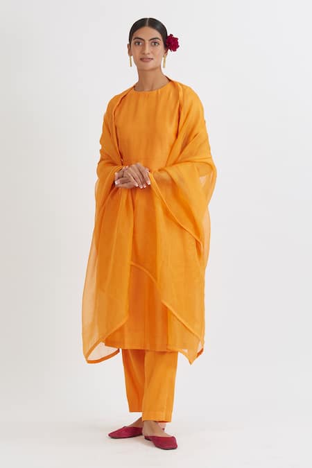 Peeli Dori Straight Kurta Set 