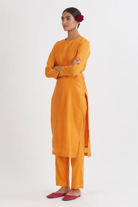 Peeli Dori_Orange Dupatta Silk Organza, Kurta Chanderi, Pant Cotton Satin Straight Set_Online_at_Aza_Fashions