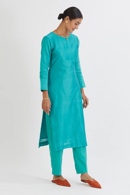 Shop Peeli Dori Blue Dupatta Silk Organza, Kurta Chanderi, Pant Cotton Satin Straight Set Online at Aza Fashions Shop_Peeli Dori_Blue Dupatta Silk Organza, Kurta Chanderi, Pant Cotton Satin Straight Set_Online_at_Aza_Fashions