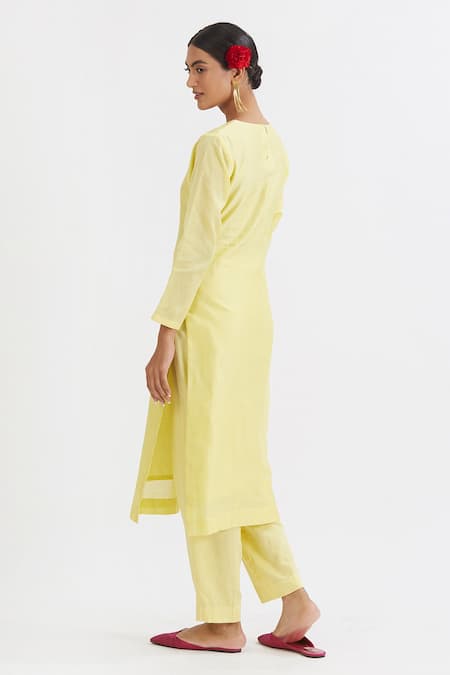 Shop Peeli Dori Yellow Kurta Chanderi Embroidery Round Straight Set at Aza Fashions Shop_Peeli Dori_Yellow Kurta Chanderi Embroidery Round Straight Set _at_Aza_Fashions
