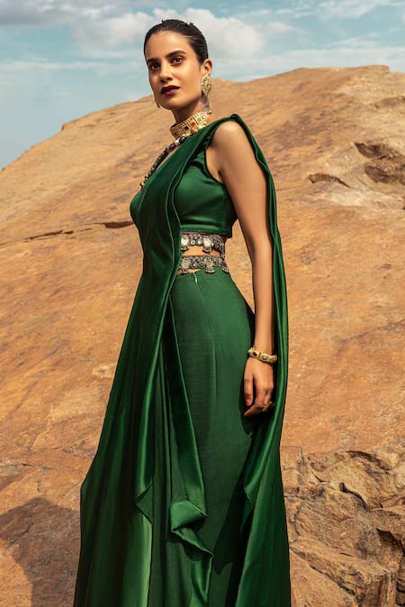 Buy_Ridhima Bhasin_Green Organza, Chiffon Square Neck Pre-draped Saree With Belt _Online_at_Aza_Fashions