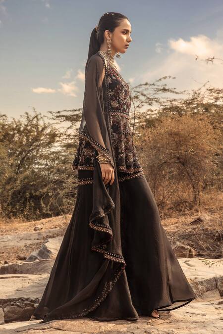 Ridhima Bhasin_Black Organza V Neck Embroidered Kurta Set _Online_at_Aza_Fashions