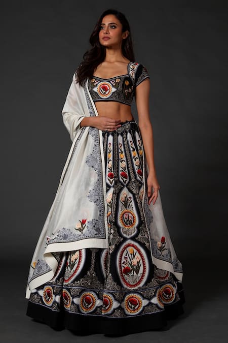 Rohit Bal Chanderi Silk Embroidered Lehenga Set 