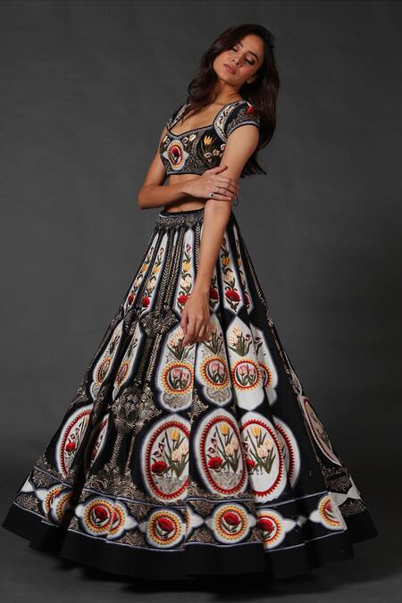 Rohit Bal_White , Chanderi, Lining Floral Scoop Silk Embroidered Lehenga Set _Online_at_Aza_Fashions