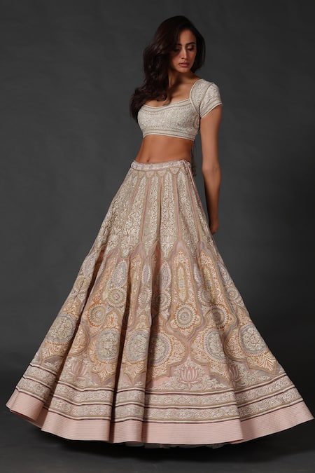 Rohit Bal_White , Net, Lining Floral Scoop Embroidered Bridal Lehenga Set _Online_at_Aza_Fashions