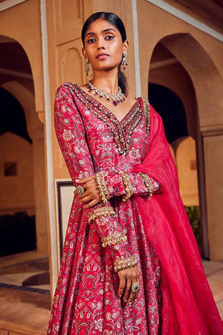 Ridhima Bhasin Pink Chanderi And Organza Floral Pattern V Neck Print Anarkali With Dupatta Online at Aza Fashions Ridhima Bhasin_Pink Chanderi And Organza Floral Pattern V Neck Print Anarkali With Dupatta _Online_at_Aza_Fashions