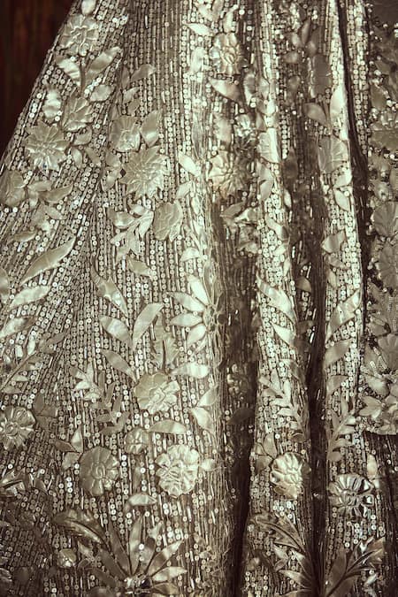 Shop Angad Singh Silver Dupatta Net, Lehenga And Blouse Organza Metallic Embroidered Bridal Set Online at Aza Fashions Shop_Angad Singh_Silver Dupatta Net, Lehenga And Blouse Organza Metallic Embroidered Bridal Set _Online_at_Aza_Fashions