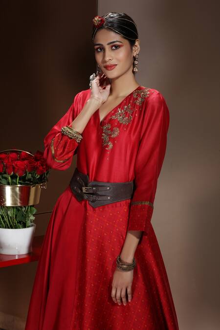 Buy_Neeta Bhargava_Red Handwoven Cotton Silk V Neck Embellished Tunic _Online_at_Aza_Fashions