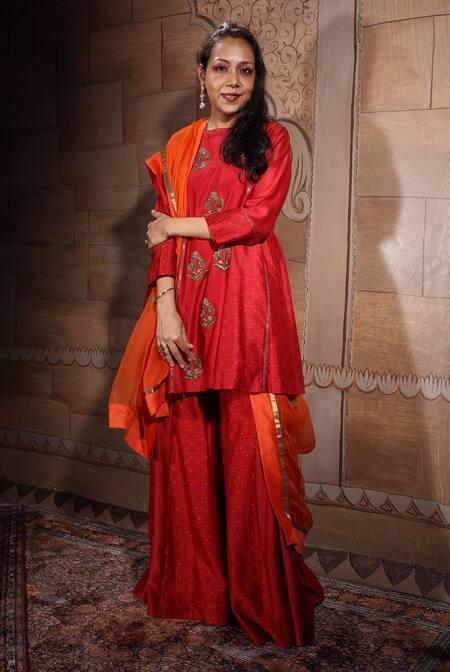 Buy_Neeta Bhargava_Red Handwoven Cotton Silk And Organza Round Embroidered Kurta & Gharara Set _Online_at_Aza_Fashions