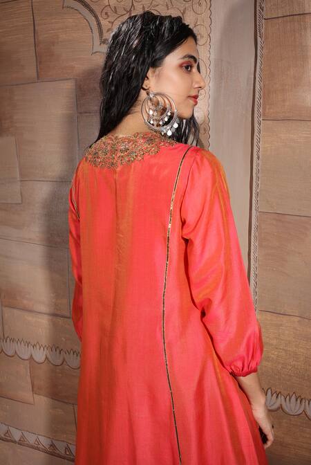 Shop_Neeta Bhargava_Orange Chanderi And Tissue Lining Cotton, Handwoven Organza V Neck Kurta Set _Online_at_Aza_Fashions