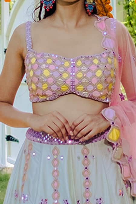 Rajbinder Chahal Green Blouse And Lehenga Dupion Silk Dupatta Net Square Embroidered Bridal Set at Aza Fashions Rajbinder Chahal_Green Blouse And Lehenga Dupion Silk Dupatta Net Square Embroidered Bridal Set _at_Aza_Fashions