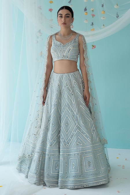 Angad Singh Grey Organza Dupatta Net Lining Satin Embroidery V Neck Bridal Lehenga Set 