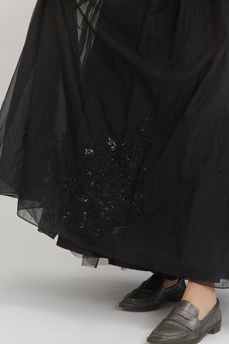 Peeli Dori_Black Blouse Cotton Satin, Dupatta Silk Organza, Lehenga Embroidered Set_at_Aza_Fashions